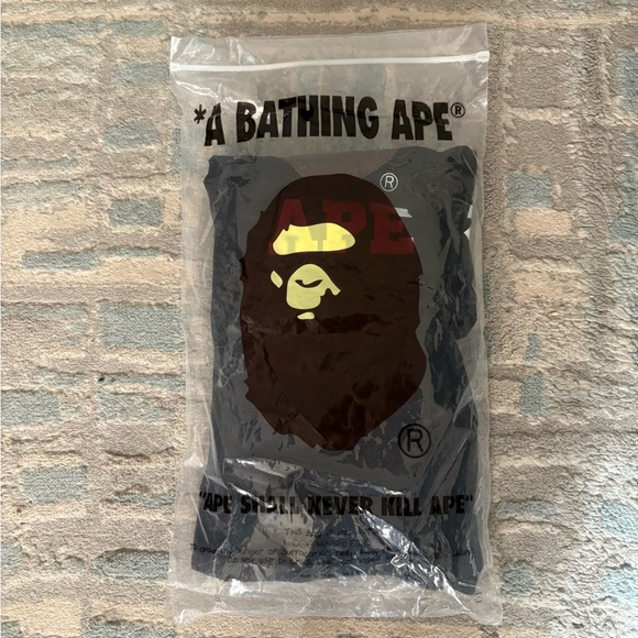 A Bathing Ape Black Short Sleeve Tee - Picture 2 of 3